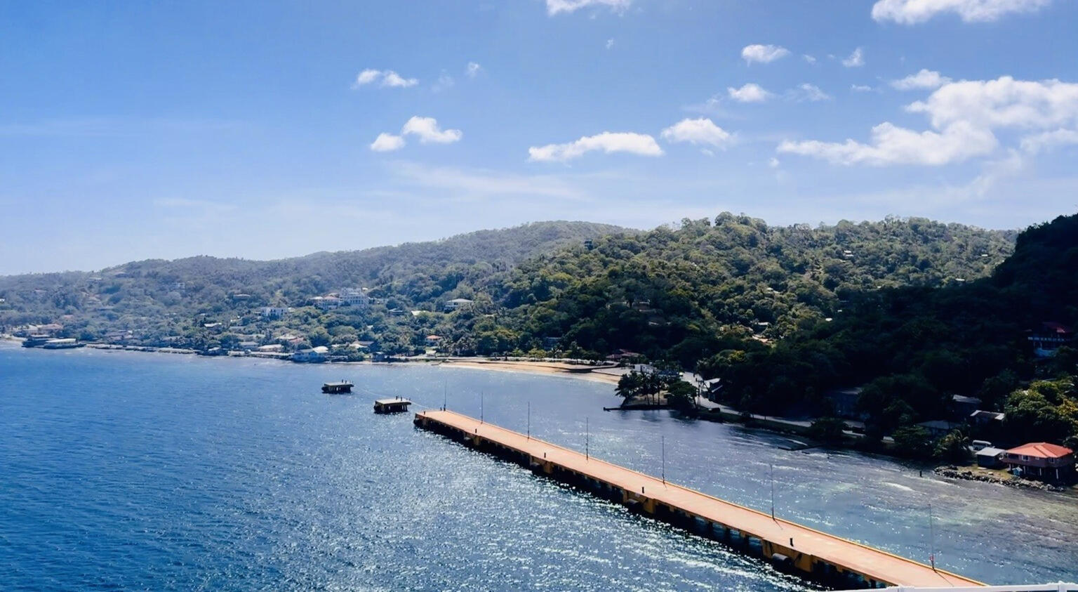 Roatan, Honduras photo by Jaime Johnson